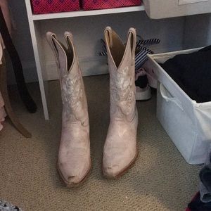 Size 7.5 blush/white cowgirl boots